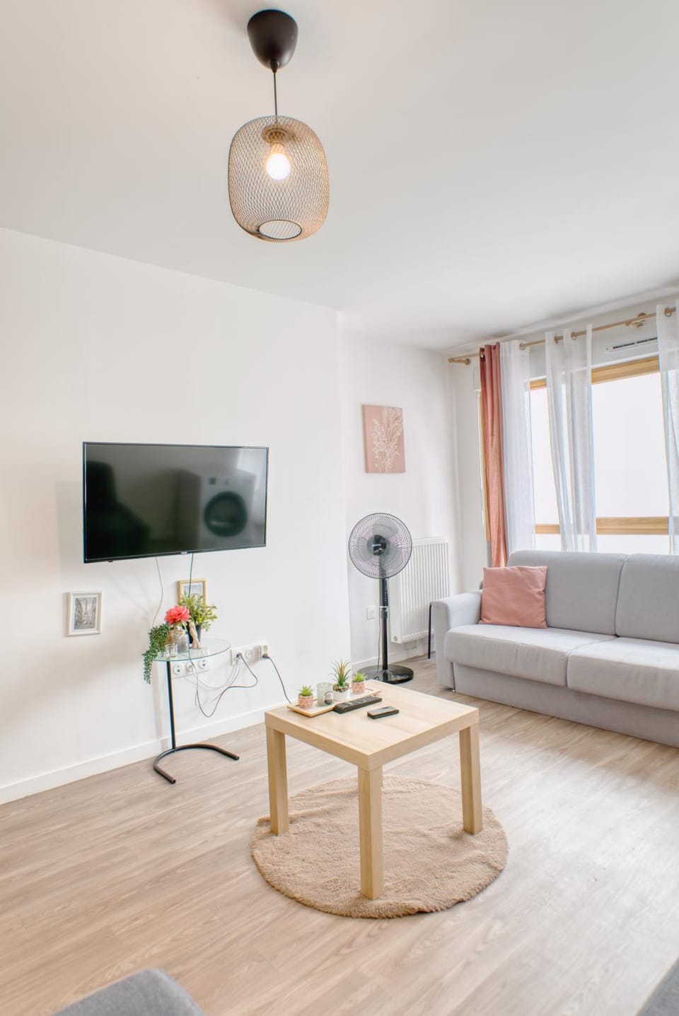 Communal lounge/ TV room, TV and multimedia, Living room