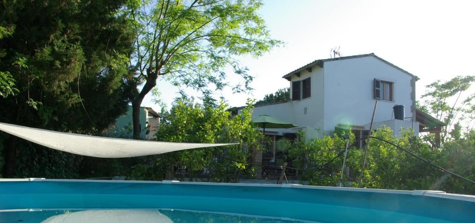 Houpla Sol House in Llevant