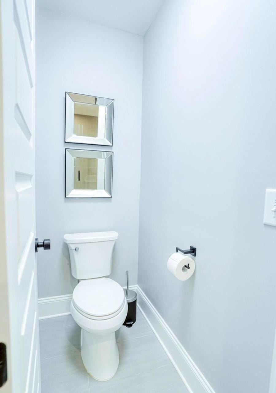 Toilet, Bathroom