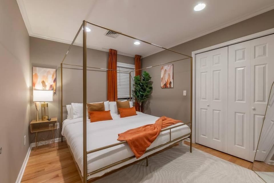 The Orange Oasis Apartment in Bayonne