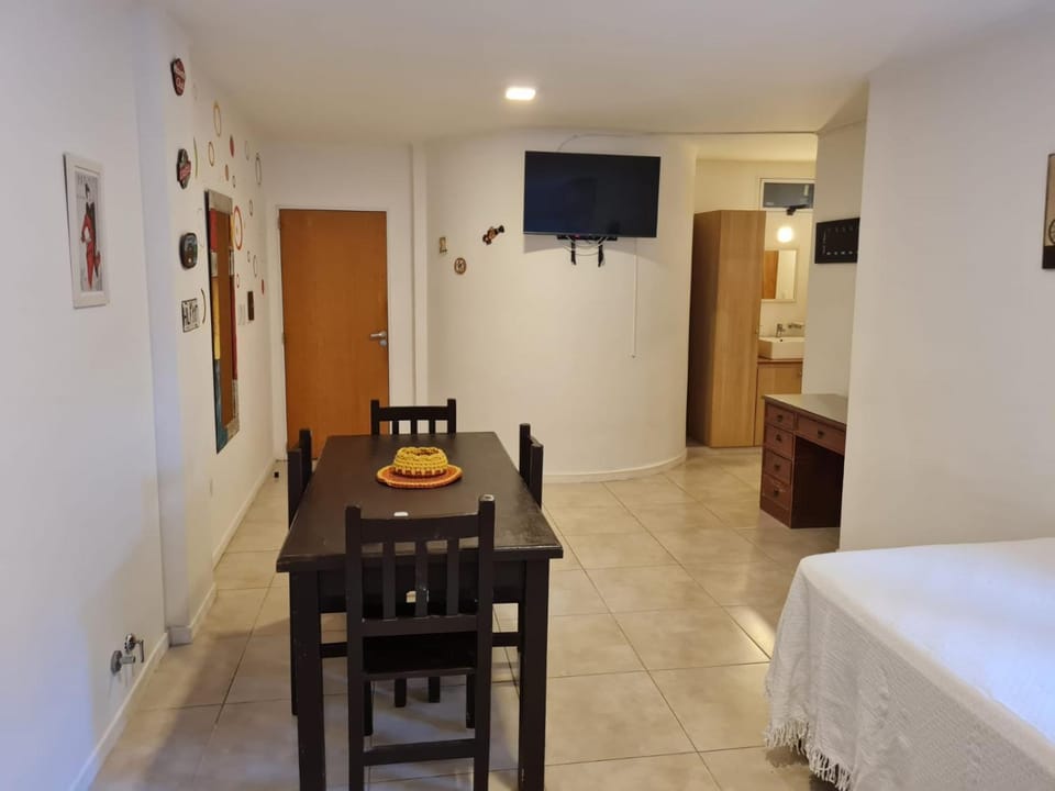 Communal lounge/ TV room, Bed, TV and multimedia, Living room, Dining area