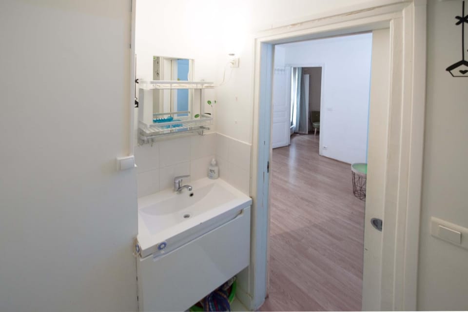 Paris Center Quarter Latin Nice 1 bedroom Apartment in Paris