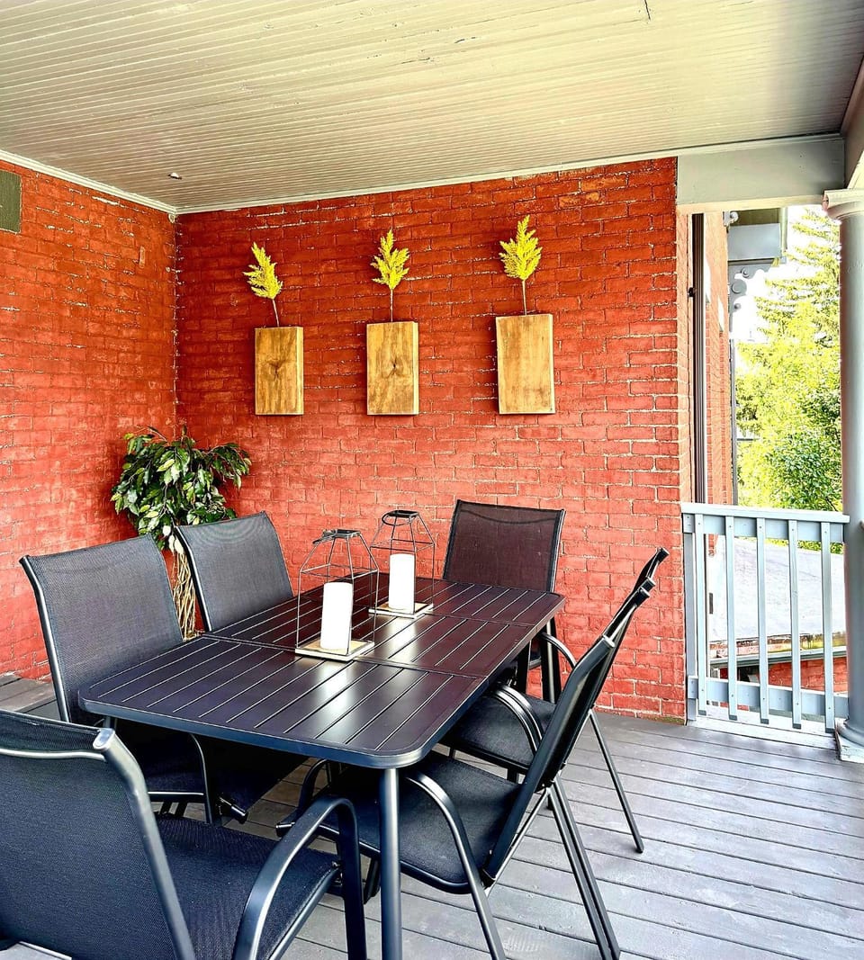 Downtown Adams Apartment in Sandusky