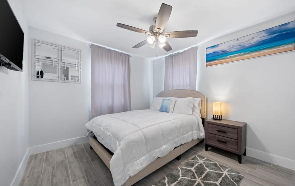 Faithfulness Investment inc Bed and Breakfast in Riviera Beach