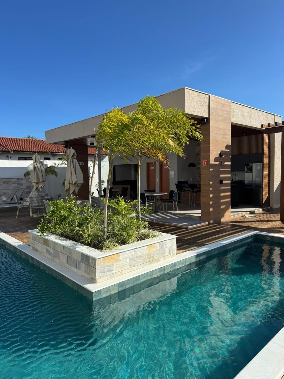 Dining area, Swimming pool