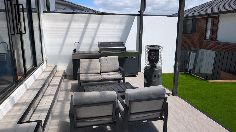 Highton Haven Spacious & Serene House in Geelong
