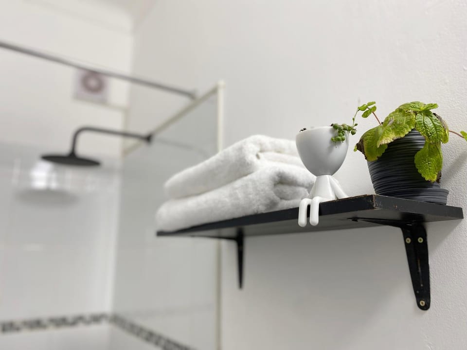 Bathroom, towels