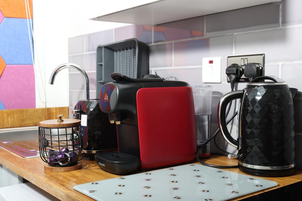 Coffee/tea facilities, Kitchen or kitchenette
