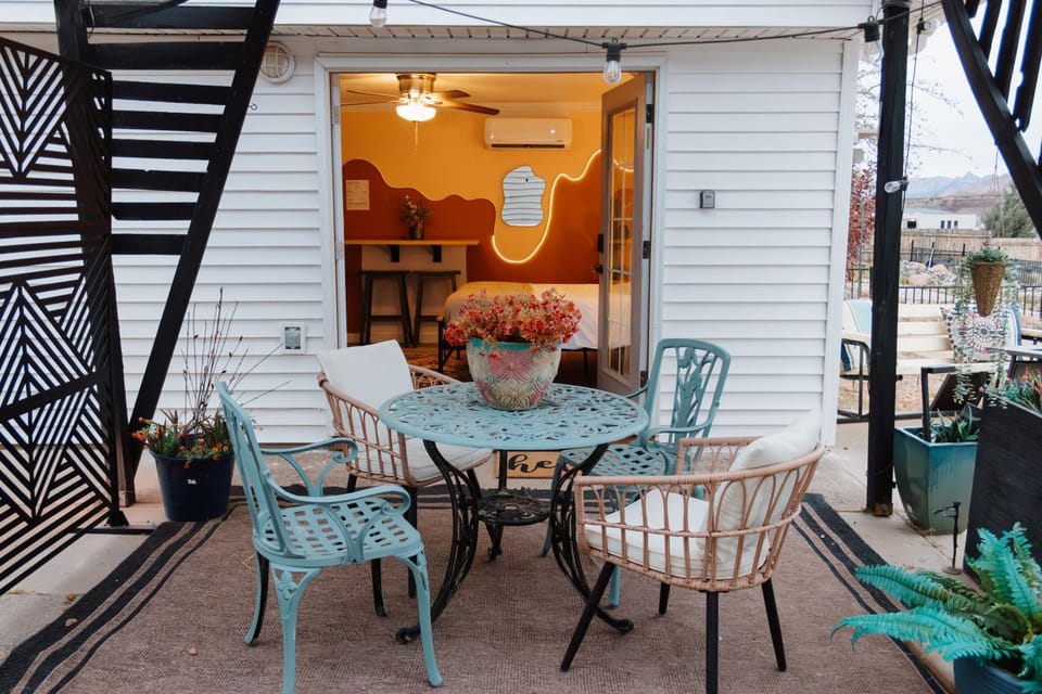 Patio, Balcony/Terrace, Seating area
