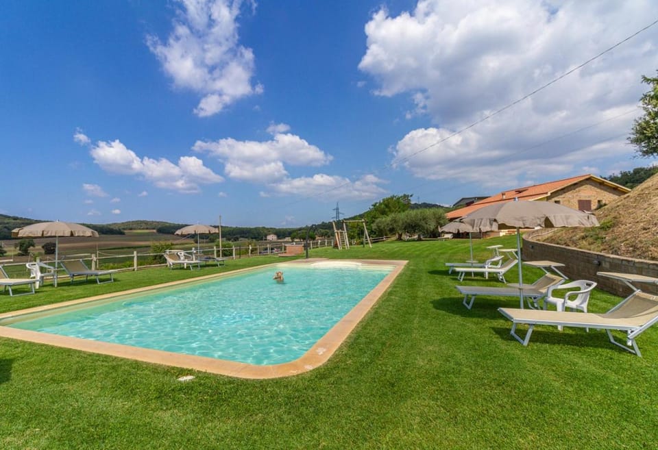 Spring, Day, Natural landscape, Garden, Garden view, Pool view, Swimming pool, sunbed