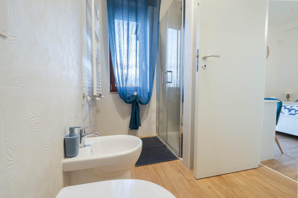 LuLi Rooms Napoli Bed and Breakfast in Naples