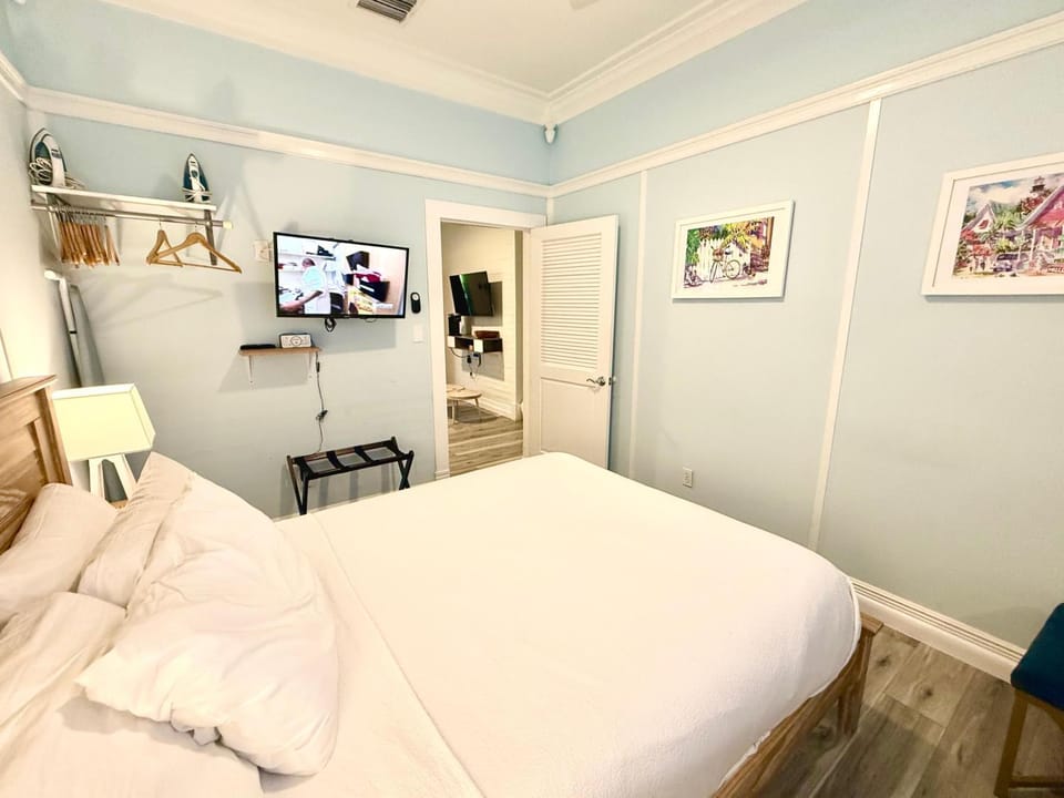 Atocha Cottage - Harbor Walk Hideaways Apartment in Key West