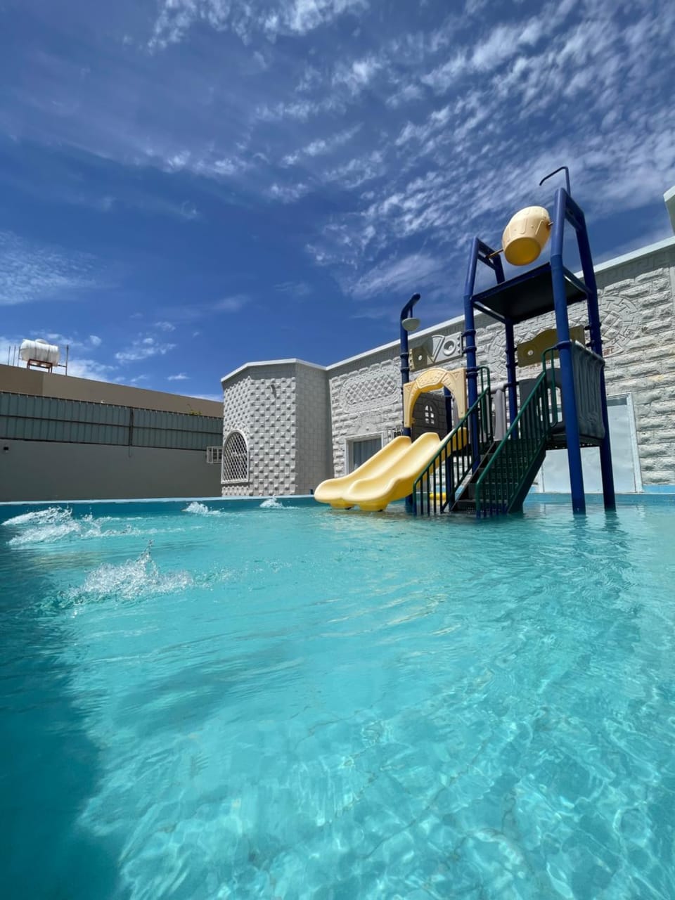 Aqua park, Swimming pool