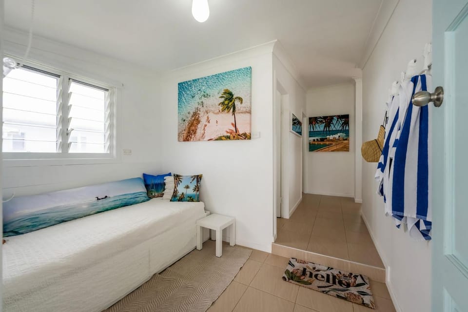 Driftaway- Absolute Beachfront- Stone Real Estate Yamba House in Brooms Head