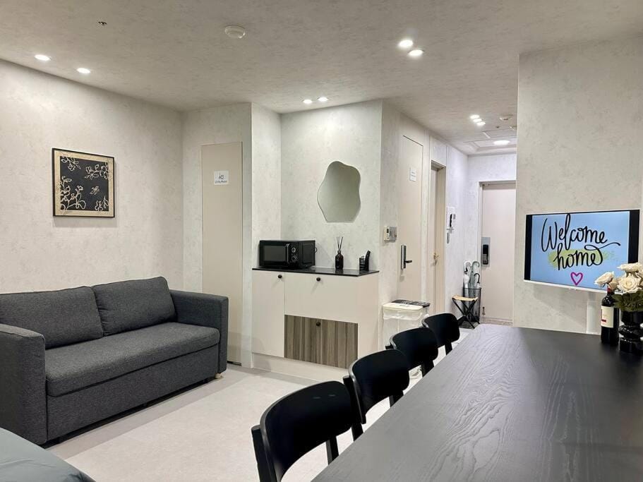 Euljiro 1-ga 2mins Apartment in Seoul
