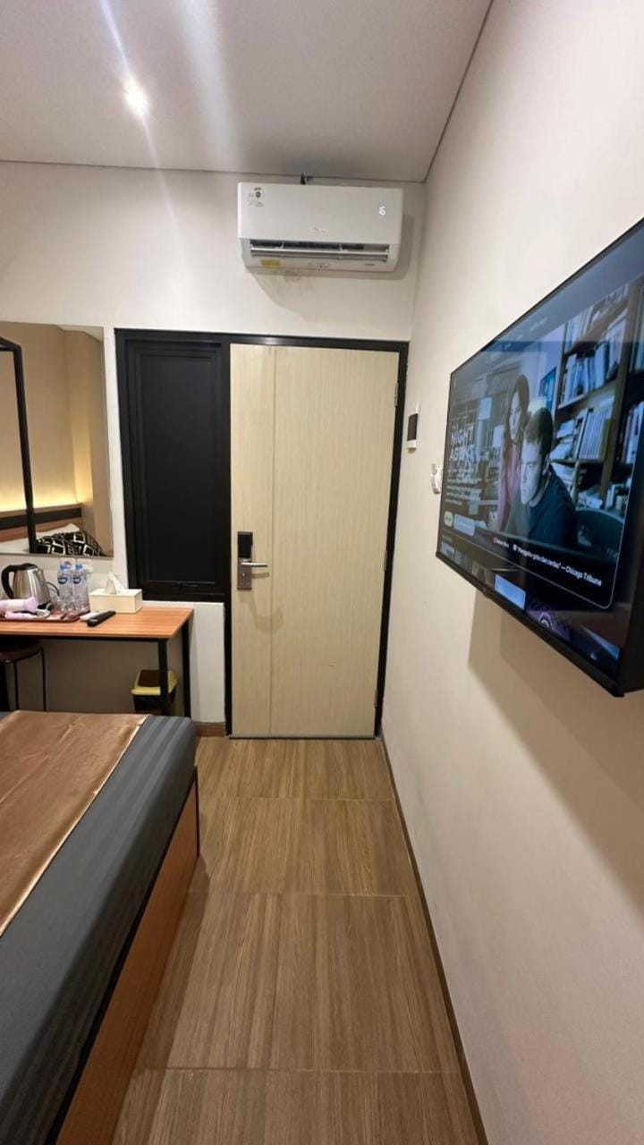 TV and multimedia, air conditioner