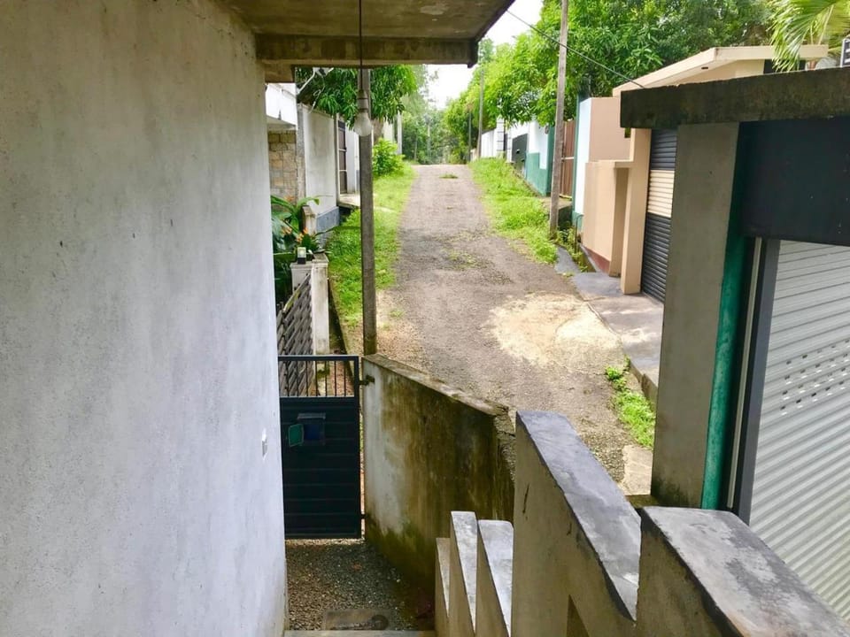 Neighbourhood, Street view