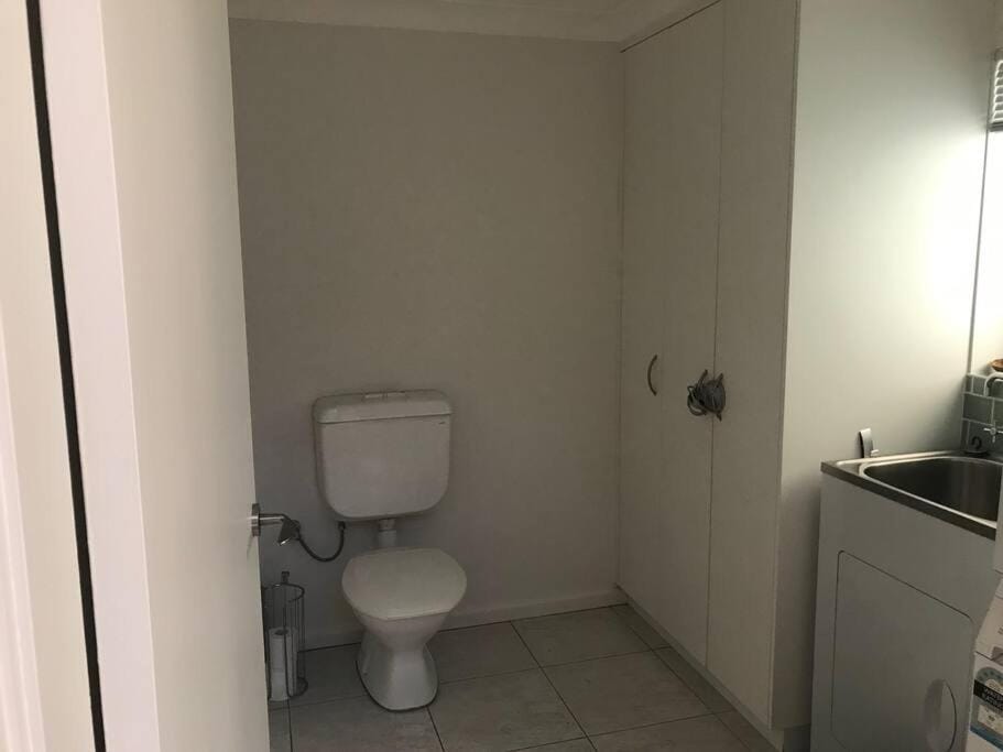 Family Beach House - spacious w yard AC car space House in Sydney