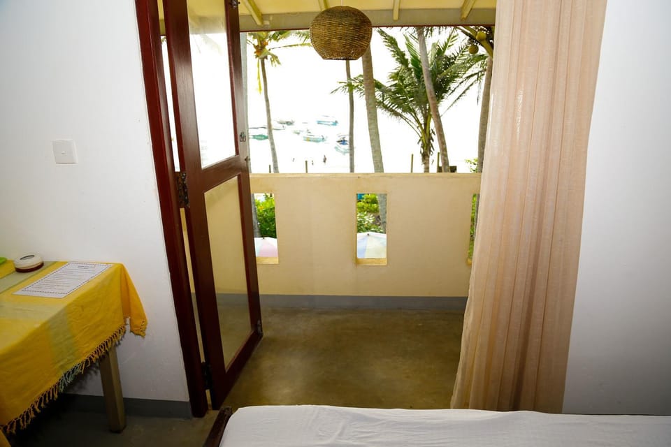 View (from property/room), Balcony/Terrace, Bedroom