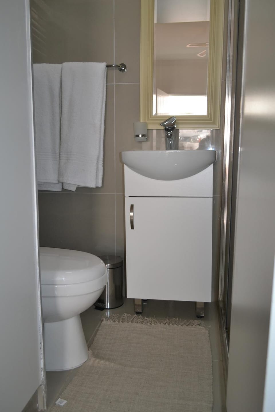 14 Woodmead Suites Bed and Breakfast in Sandton