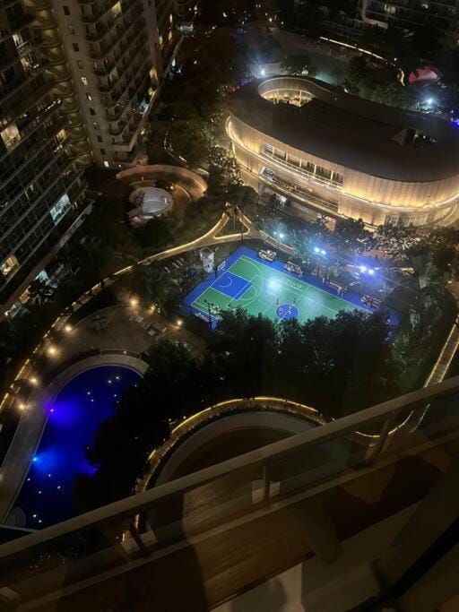 2 Bedrooms Penthouse in Azure Parañaque Apartment in Paranaque