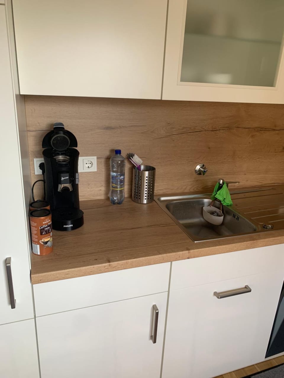 Coffee/tea facilities, kitchen