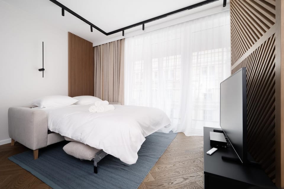 Bed, TV and multimedia