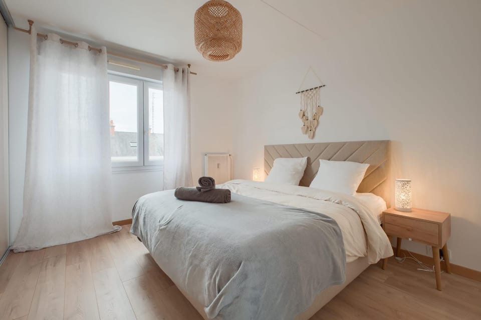 Le Solférino - Balcon - Parking - Wifi Apartment in Laval
