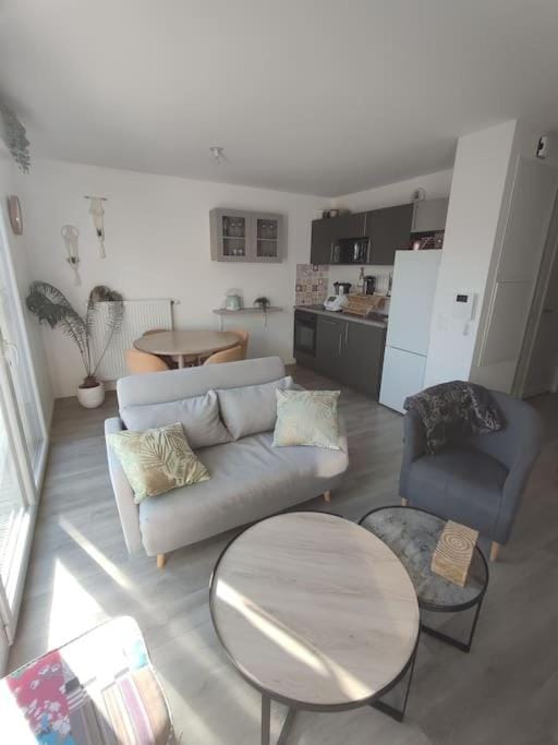 Appartement récent tout confort Apartment in Caen
