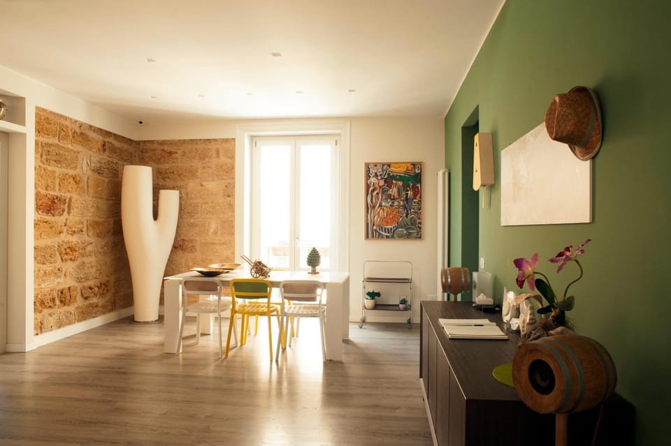 Living room, Dining area, Area and facilities