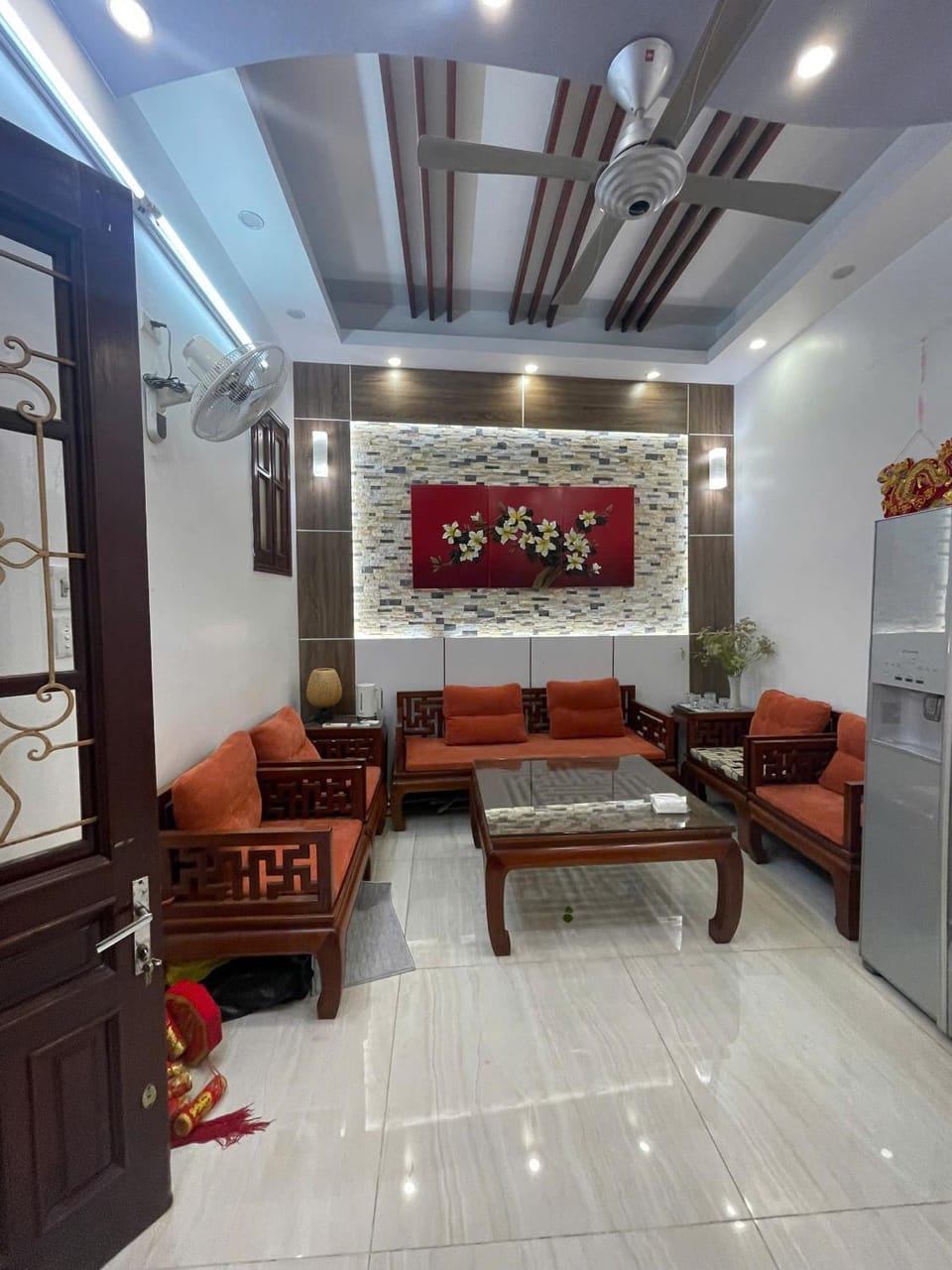 Game Room, Living room, Seating area, Internal: Not applicable to any particular room
