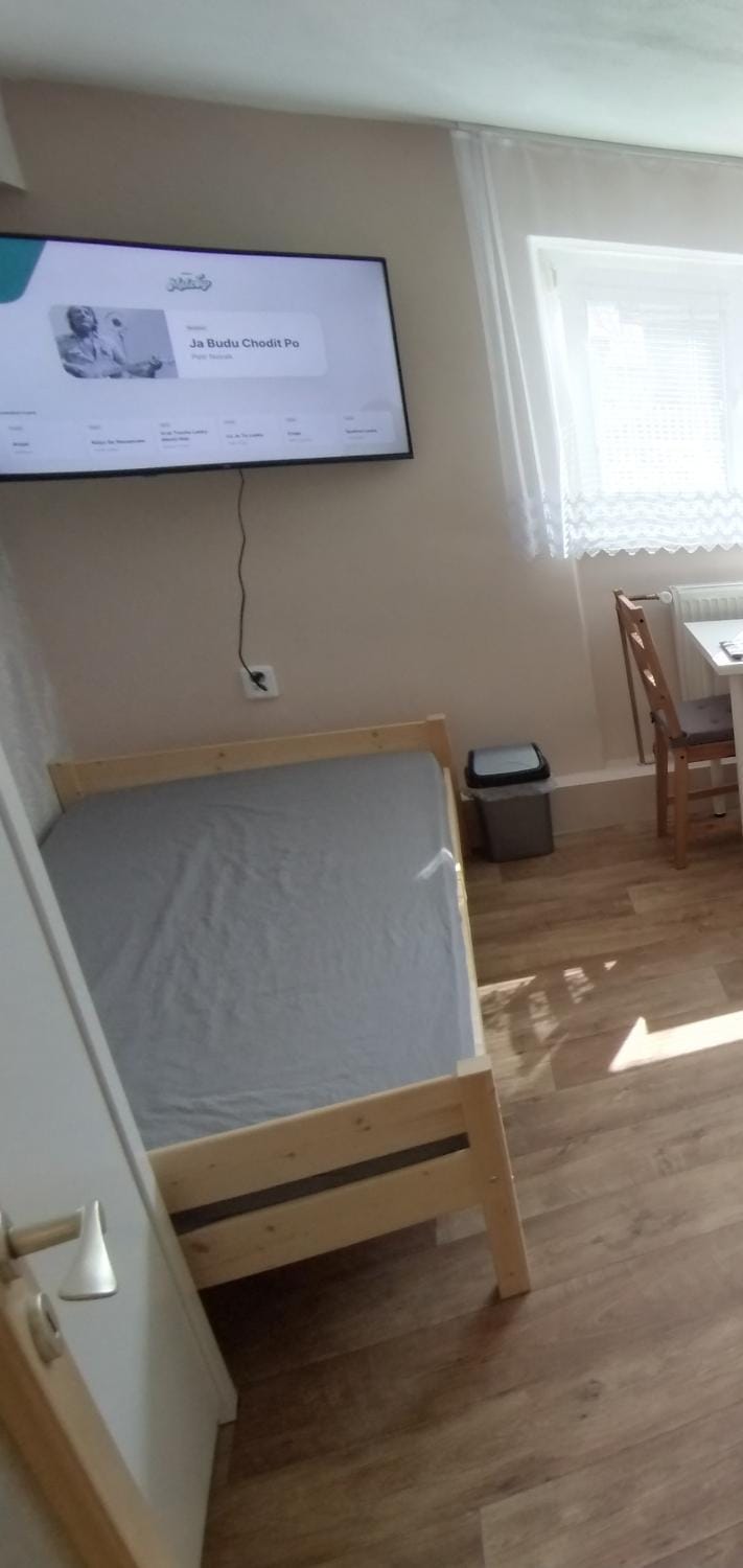 TV and multimedia, Photo of the whole room