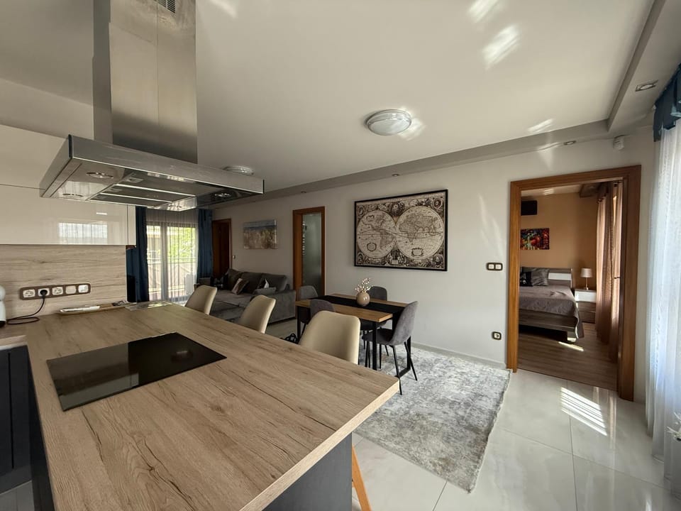 M18 - Csak egy lépés a történelmi belváros - free parking Apartment in Hungary