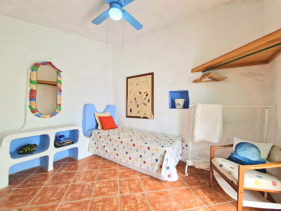 Bed, Photo of the whole room