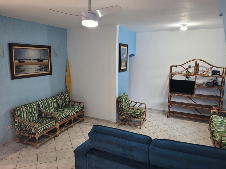 Casa Suarão lazer,espaço área gourmet House in Itanhaém