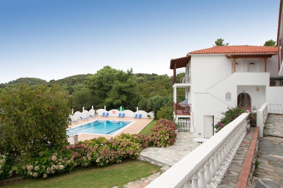 Garden, Swimming pool