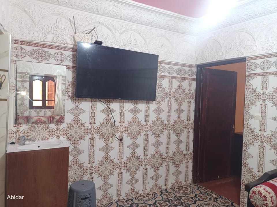 Bed, wardrobe