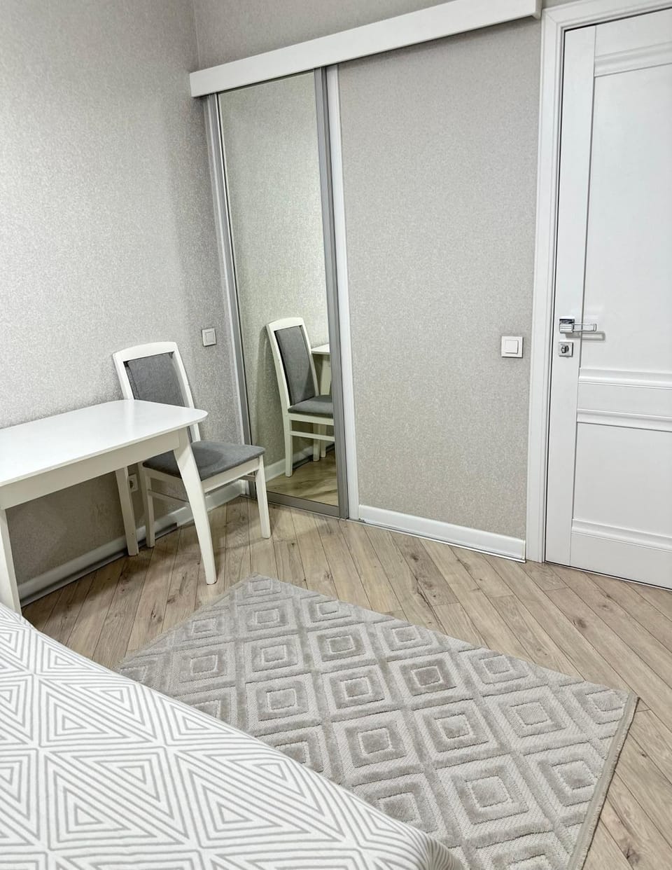 2-х комнатная квартира в ЖК Арай с двумя гардеробными Apartment in Almaty
