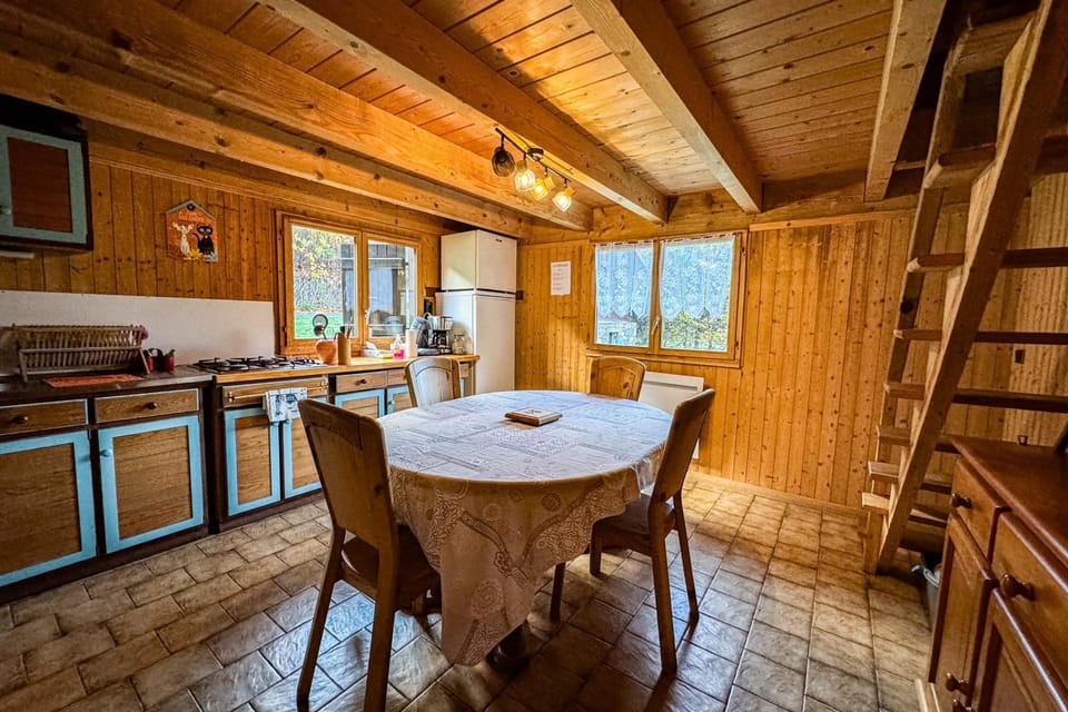 Authentic family chalet with garden in Chamonix Chalet in Les Houches