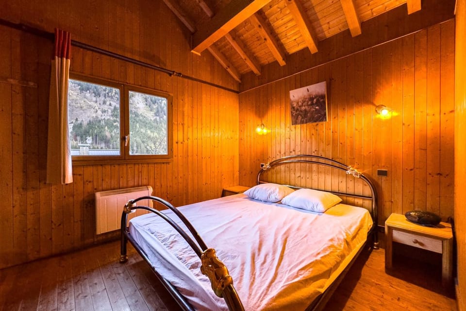 Authentic family chalet with garden in Chamonix Chalet in Les Houches