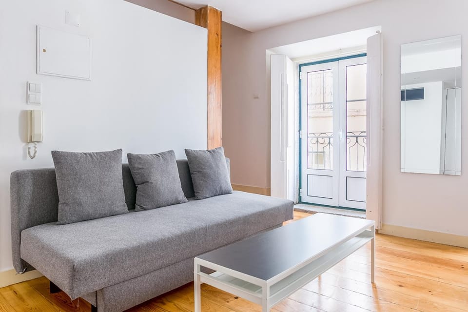 Cozy Apartments in Heart of Lisbon Bairro Alto Apartment in Lisbon