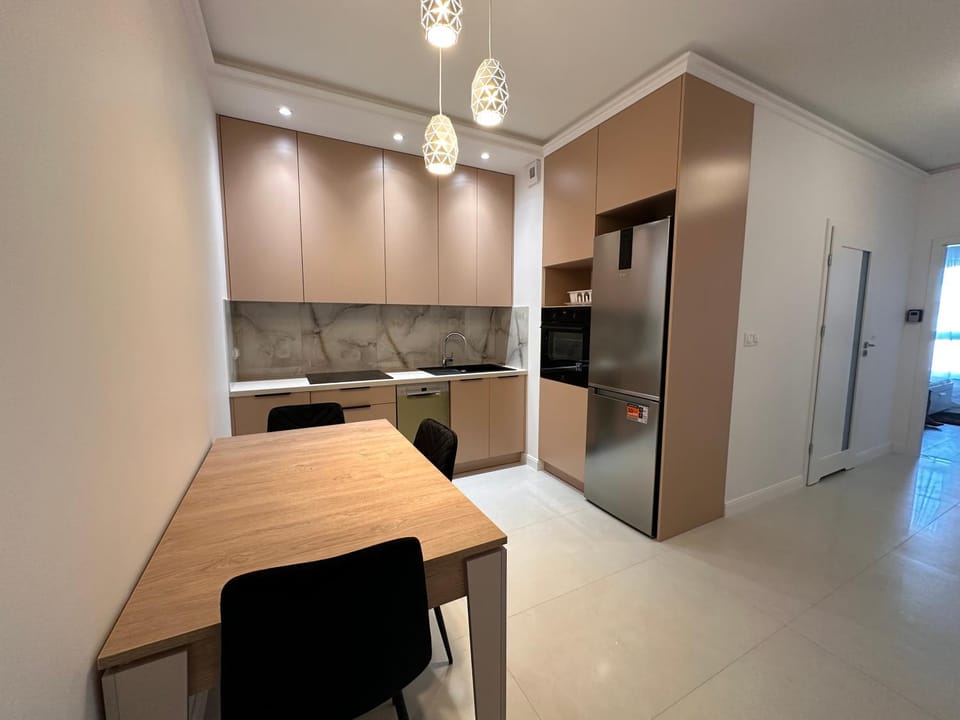Kitchen or kitchenette, Kitchen or kitchenette, Dining area