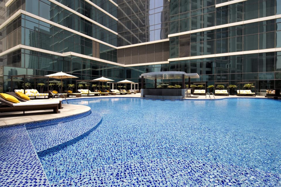 Swimming pool, sunbed