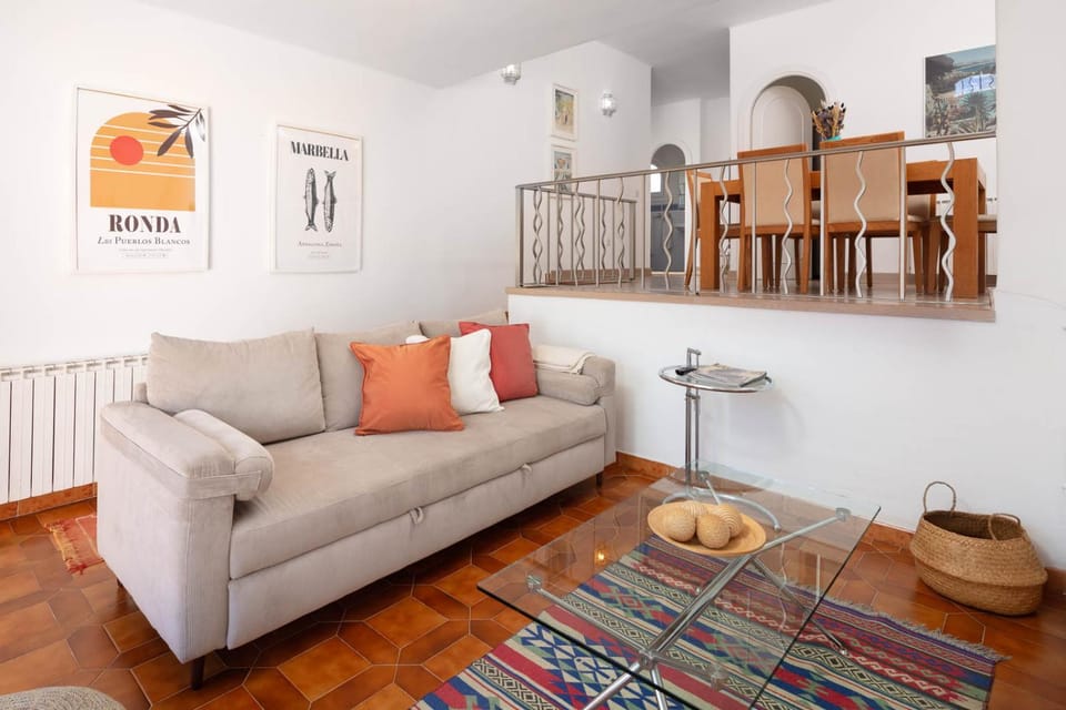 Communal lounge/ TV room, Living room