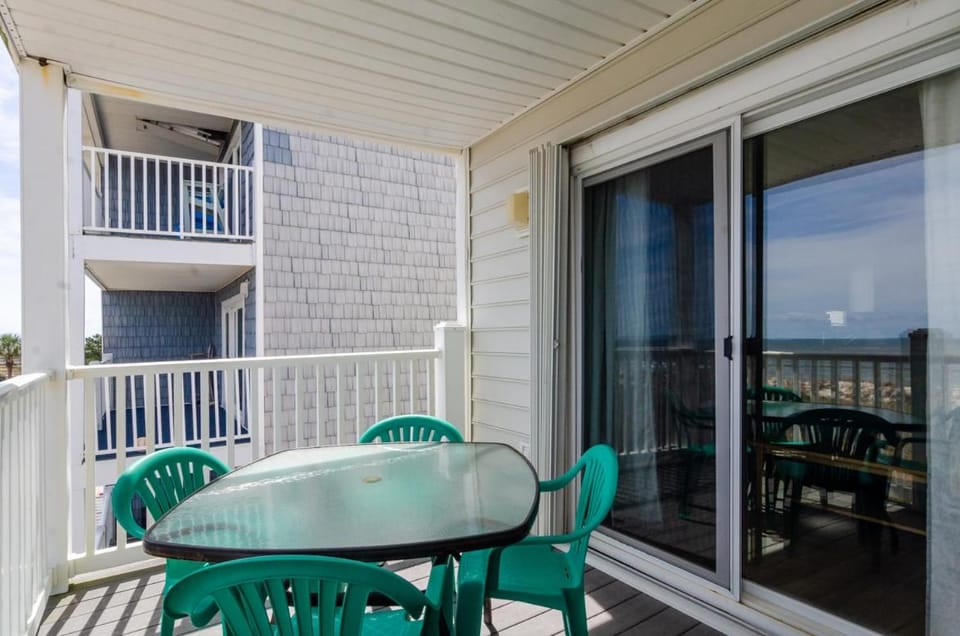 Madrid by Bryant Real Estate House in Carolina Beach