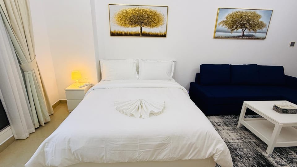 Bed, Living room, Seating area