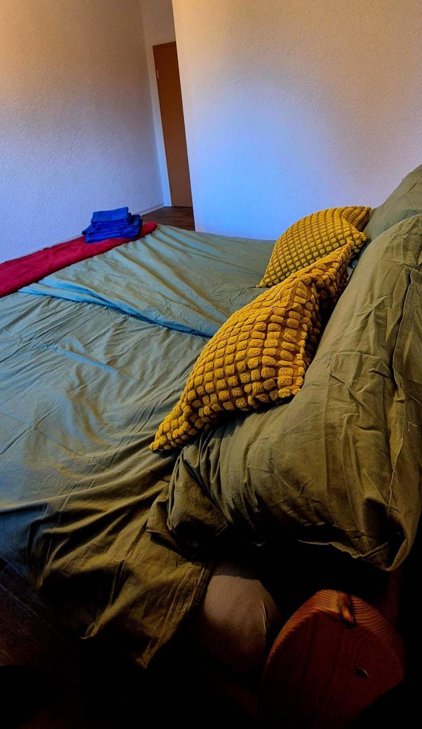 Bed, Photo of the whole room