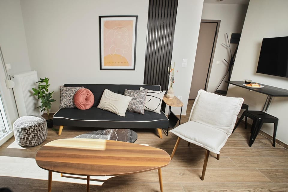 TV and multimedia, Living room, Seating area
