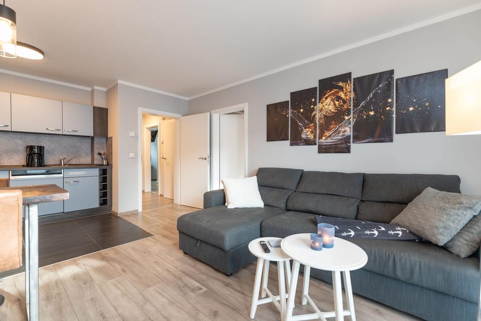 Kitchen or kitchenette, Living room, Seating area
