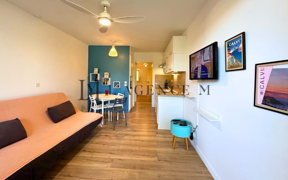 TV and multimedia, Kitchen or kitchenette, Living room, Dining area